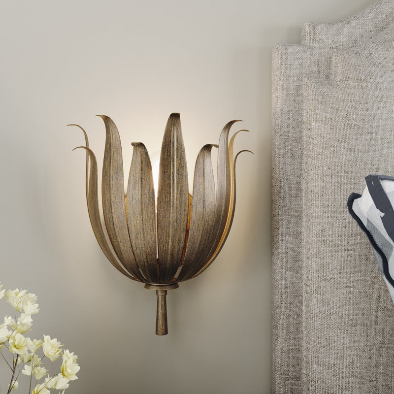 Trae Steel Dimmable Steel Wall Sconce, Distressed Brass