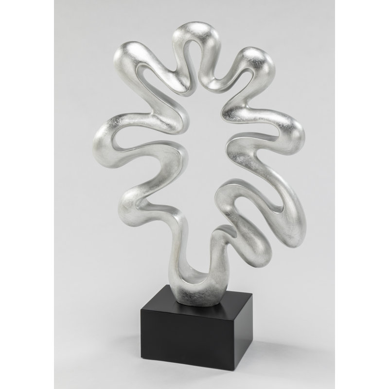 Figurines & Sculptures