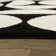 Tapis blanc / noir à motif géométrique Donna