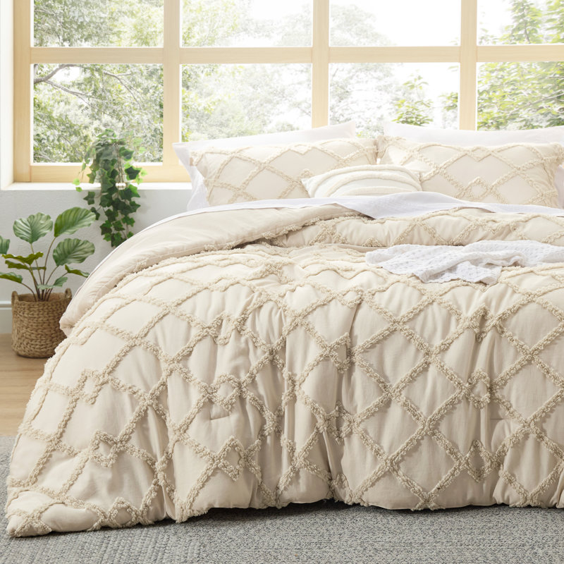 Bedsure Jacquard Comforter Set, Beige, King Comforter + 2 King Shams