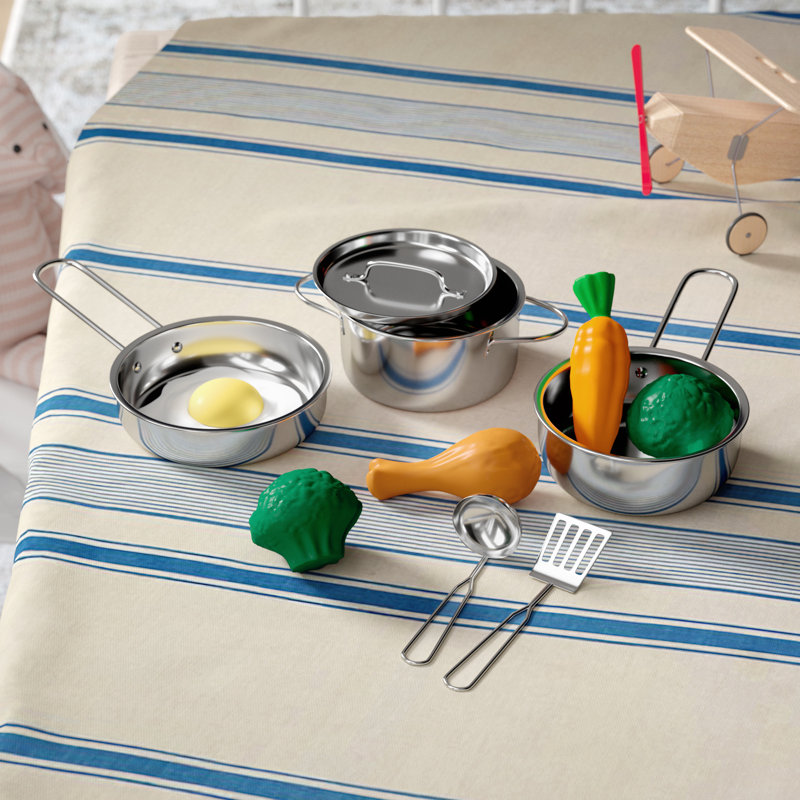 Deluxe Cookware Metal Play Set with 11 Pieces of Play Food