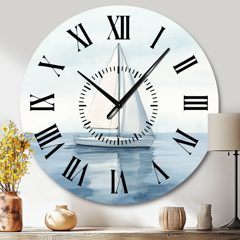 Voilier blanc sur eaux calmes - Horloge murale ronde en métal de style côtier, Grand