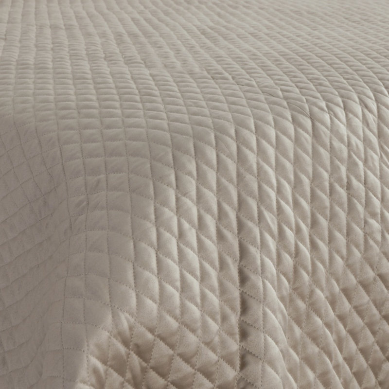 Winthrop Quilt, King Quilt, Natural