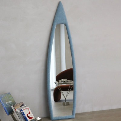 Chenille allongée + miroirs pleine longueur en bois manufacturé