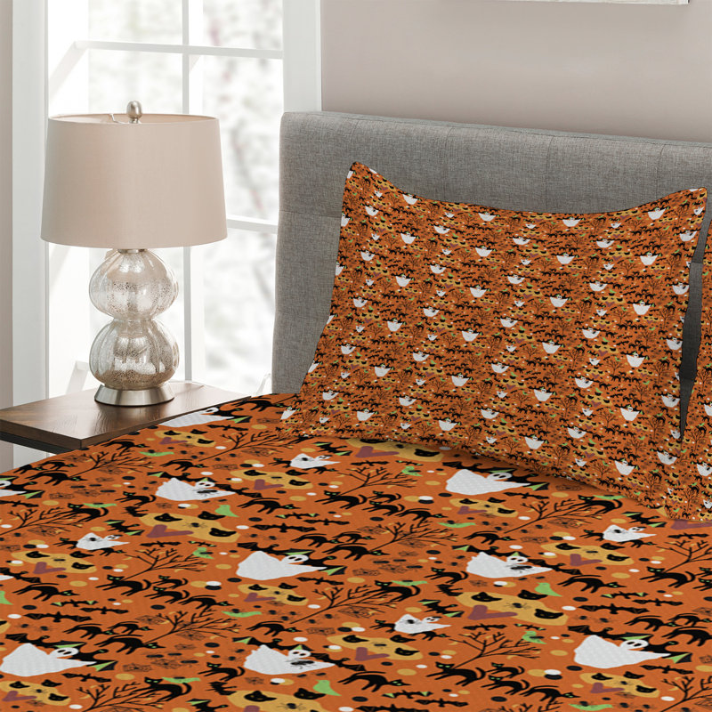 Halloween Farmhouse / Country Coverlet