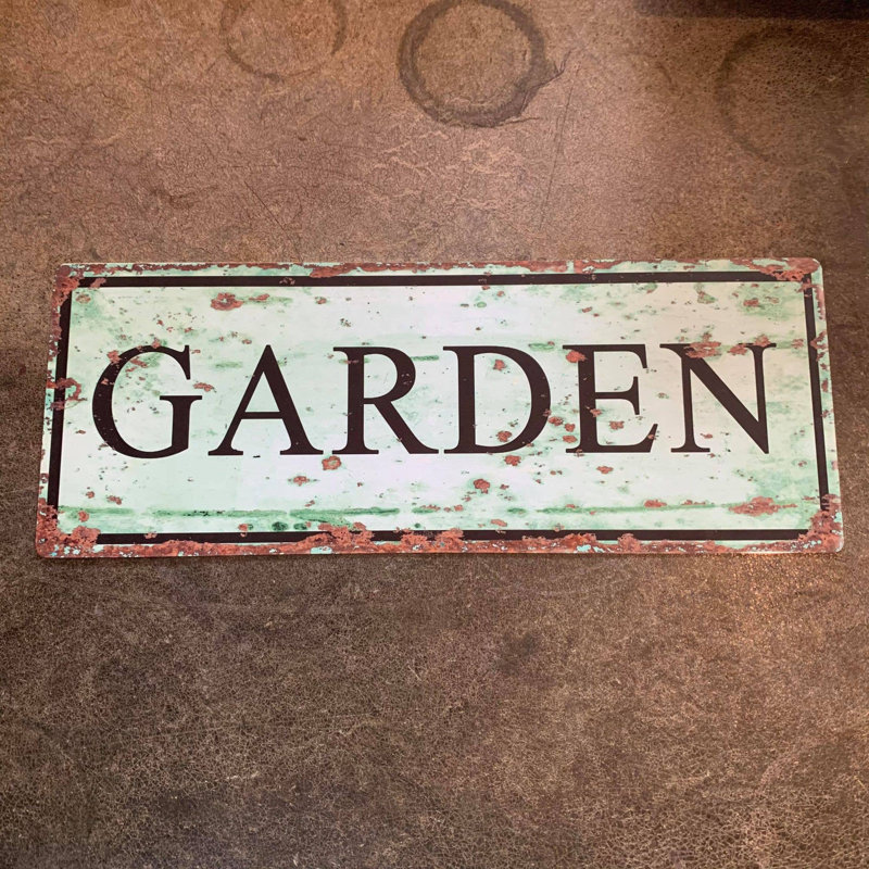 Handmade Wall Decor on Metal, 30.48cm H x 48cm W