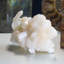 Vert apophyllite sur stilbite sur calcédoine