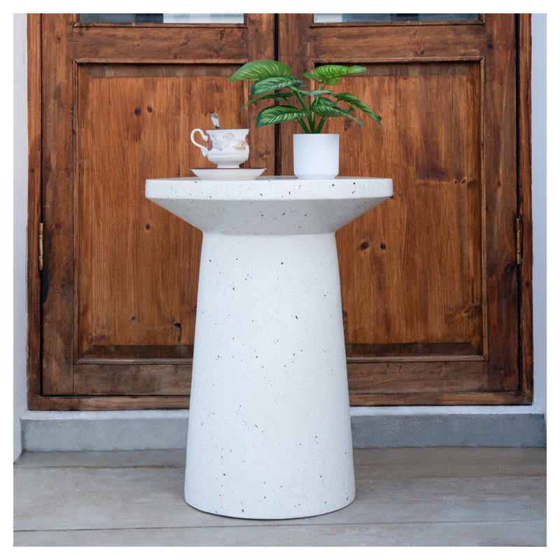 Table d'appoint d'extérieur H 24 po MGO Terrazzo, blanc