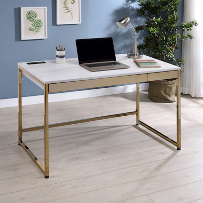 Bureau Litty avec prises intégrées