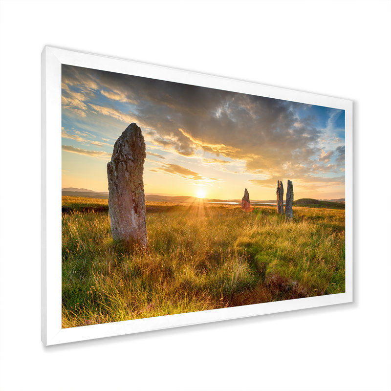 Pierres debout sur toile, H 30 po x l 40 po x P 1,5 po, Cadre photo blanc