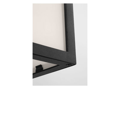 Sesha Wall Lantern