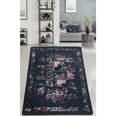 Black/Red Rug