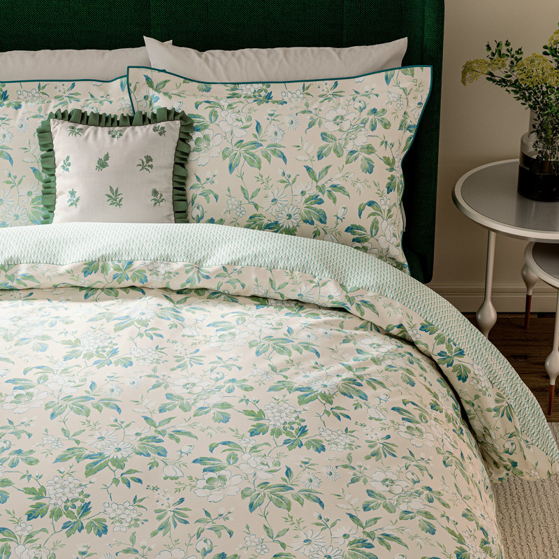 Briar Bloom Cotton Floral Duvet Cover Set with Pillowcases Included, Double Duvet Cover + 2 Double Pillowcases