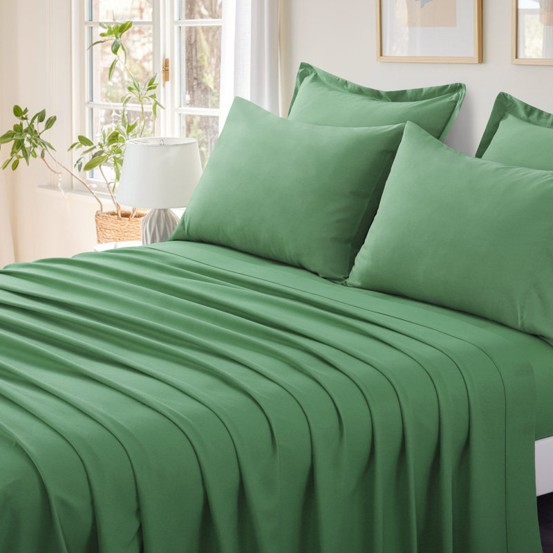 5/7 Piece Microfiber Bed-In-A-Bag Comforter Set , Twin Queen Comforter + 4 Additional Pieces, Grass Green
