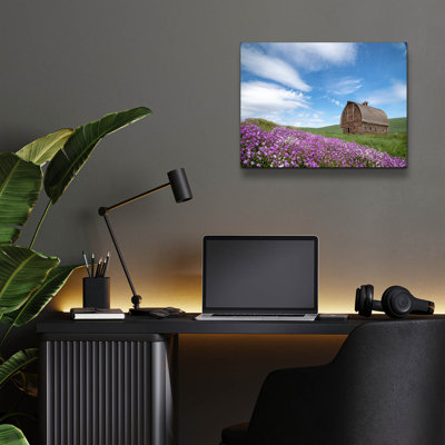 Art mural en verre épique «Palouse Barn and Flowers 2» par David Drost, 16 po x 12 po