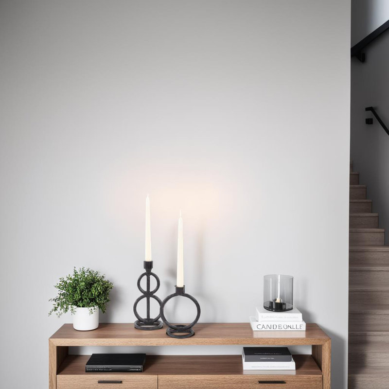 Single Circle Aluminum Candlestick in Black