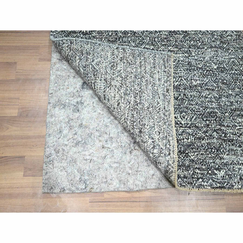 Tapis de couloir gris en laine douce noué à la main 2 pi 7 po x 9 pi 10 po E6F23E2CE48F44CEBB6309BA5D603B58