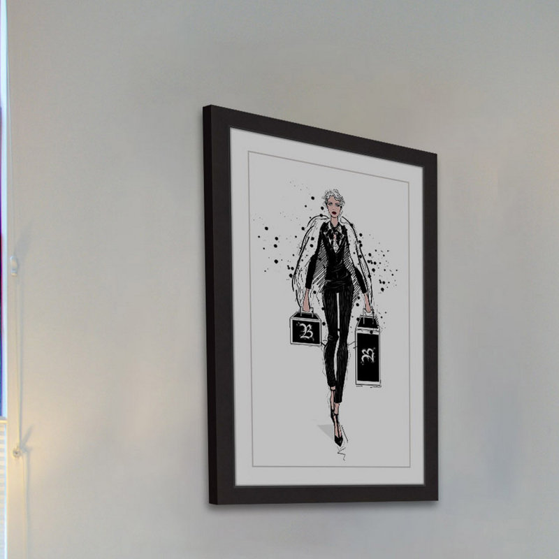 «Queen Bae» par Loretta So - impression encadrée sur papier, H 12 po x l 8 po x P 1,5 po
