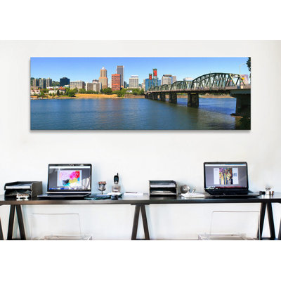 «Hawthorne Bridge, Willamette River, Portland, Multnomah County, Oregon», reproduction de photo sur toile