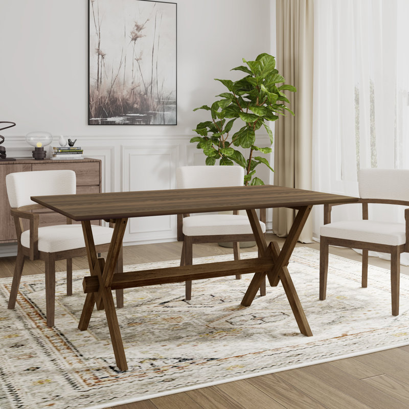 Table de salle à manger rectangulaire en bois massif Urquhart, Noyer