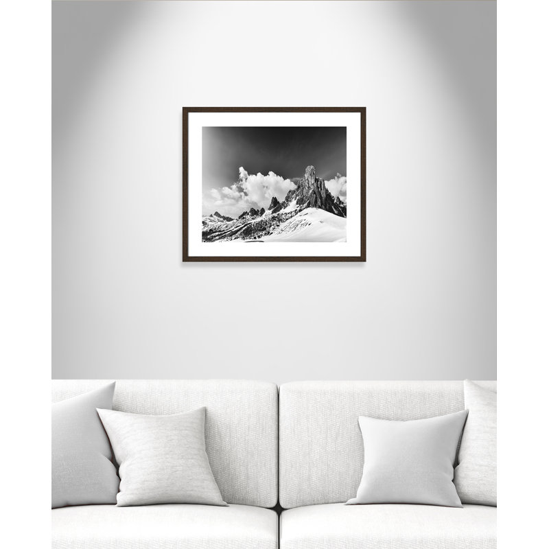 Dragon's Tail par Lars Van de Goor - reproduction de photo sur papier encadrée, H 21,5 po x l 25,5 po x P 0,75 po