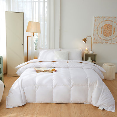 Couette toutes saisons en duvet naturel à motif floral 625