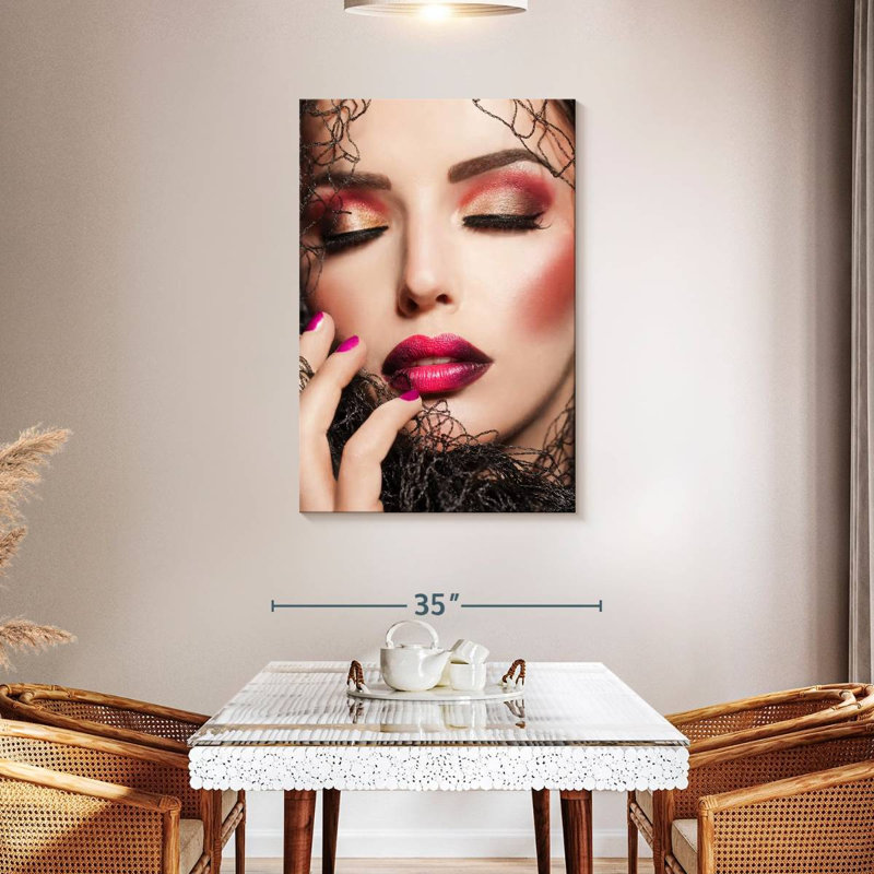 Créatif maquillage magenta, H 45 po x l 30 po