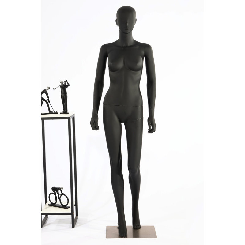 Amanie People Statue