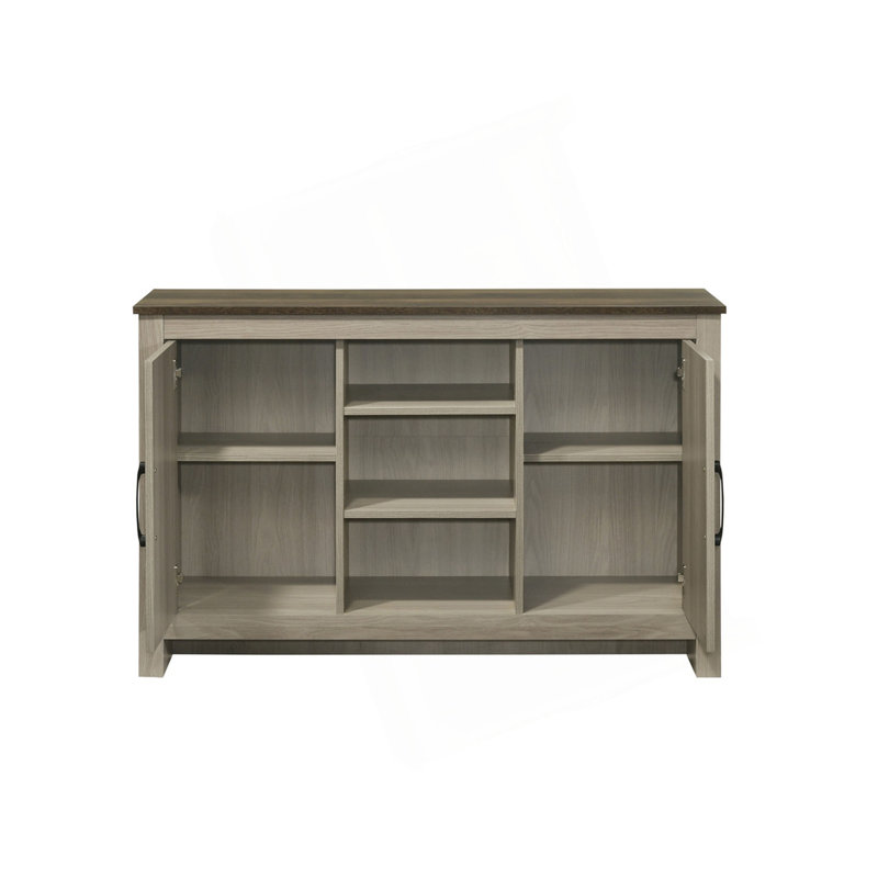 Armoire avec tablettes et portes d'armoire