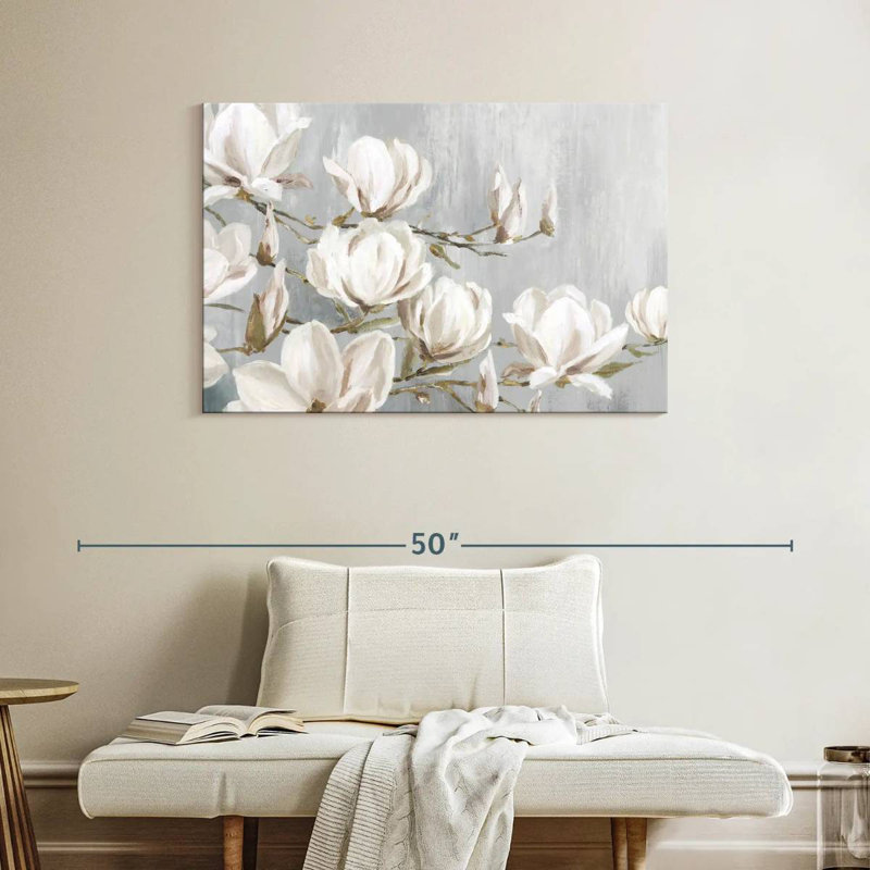 Magnolia Harnek en fleurs, H 26 po x l 39 po