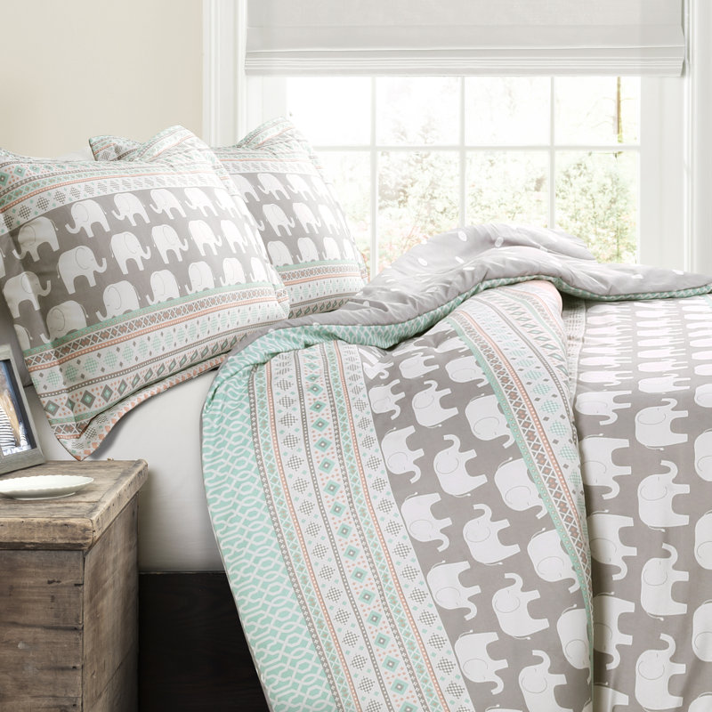 Elephant Stripe Reversible Comforter Set, Twin Comforter + 1 Standard Sham