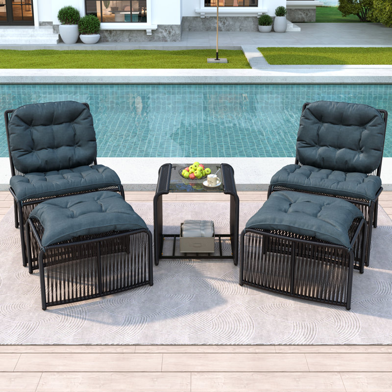 4 - Person Seating Group With Cushions