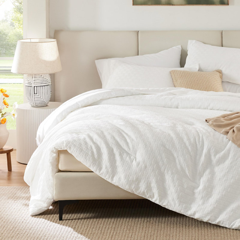 Bedsure Jacquard Comforter Bedding Set, Full Comforter + 6 Additional Pieces, White