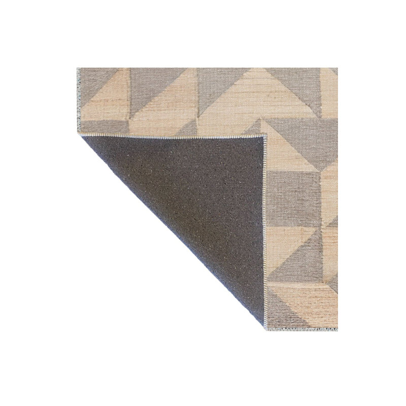 Tapis décoratif beige à motif géométrique triangulaire à motif géométrique moderne, Tapis de couloir 2 pi 6 po x 6 pi 7 po