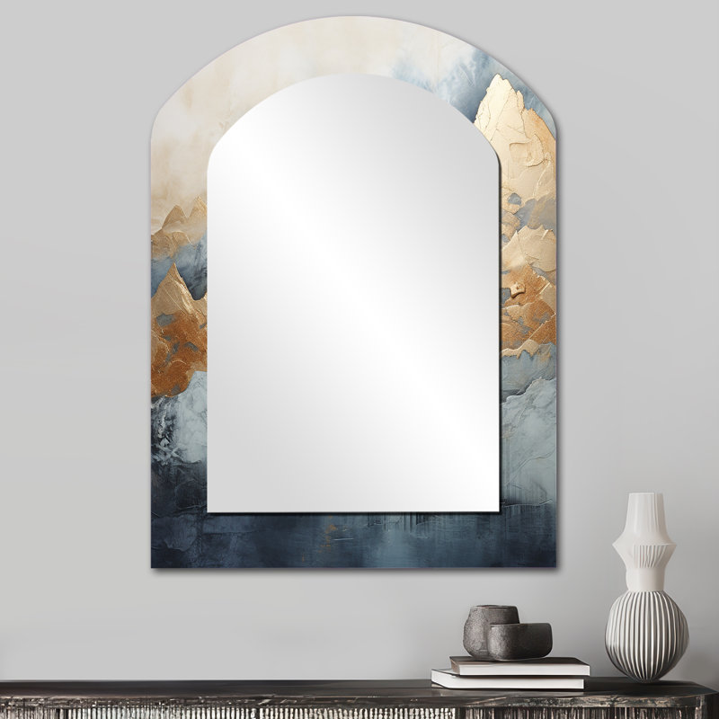Majestic Mountain Peaks IV - miroir asymétrique de montagnes, miroir mural décoratif de forme libre beige, impression d'art en métal