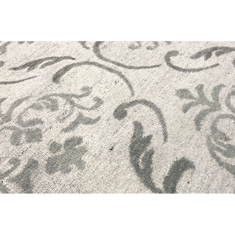 Neo Villa Damask Area Rug in Silver, Rectangle 7'11" x 9'10"