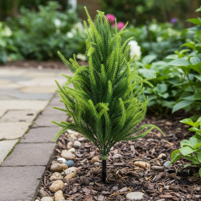 Arbres de cèdre artificiels de 50 cm / 19,6 po avec piquet pour une utilisation extérieure et intérieure, arbustes artificiels résistants aux rayons UV de jardin