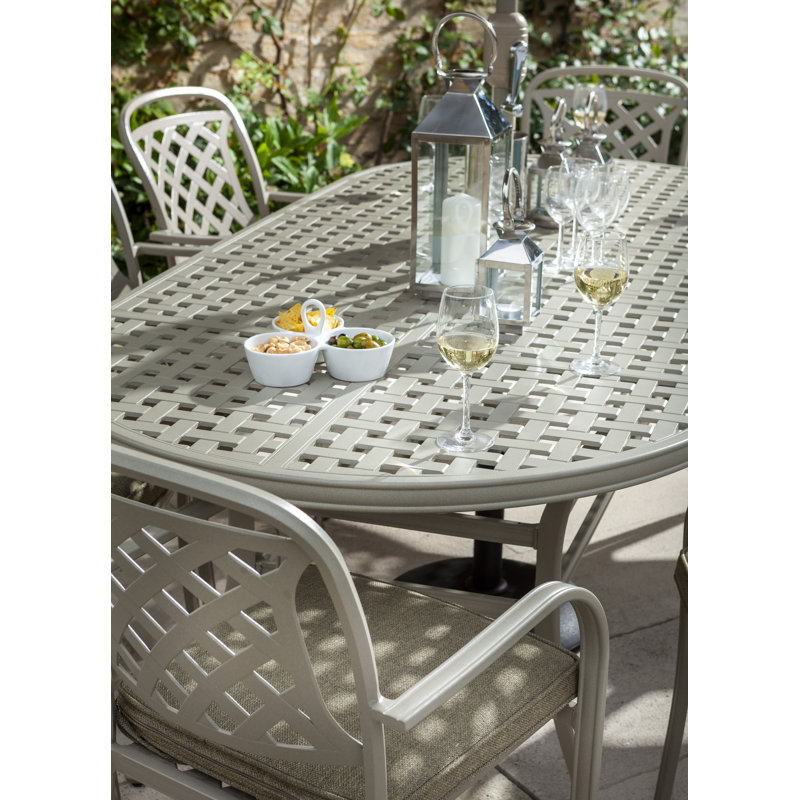 Berkeley 8 Seat Oval Set