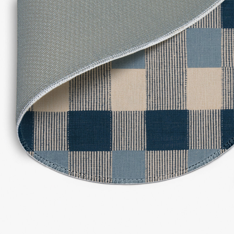 Checkered Gray Indoor and Outdoor Area Rug, Round 5'