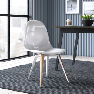 Chaise d’appoint en blanc Slice