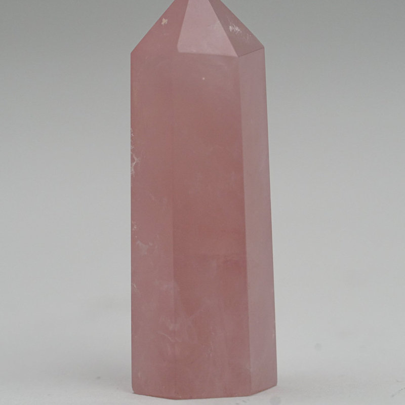 Rose Quartz poli du Brésil (38 grammes), H 2 po x l 0,75 po x P 0,5 po