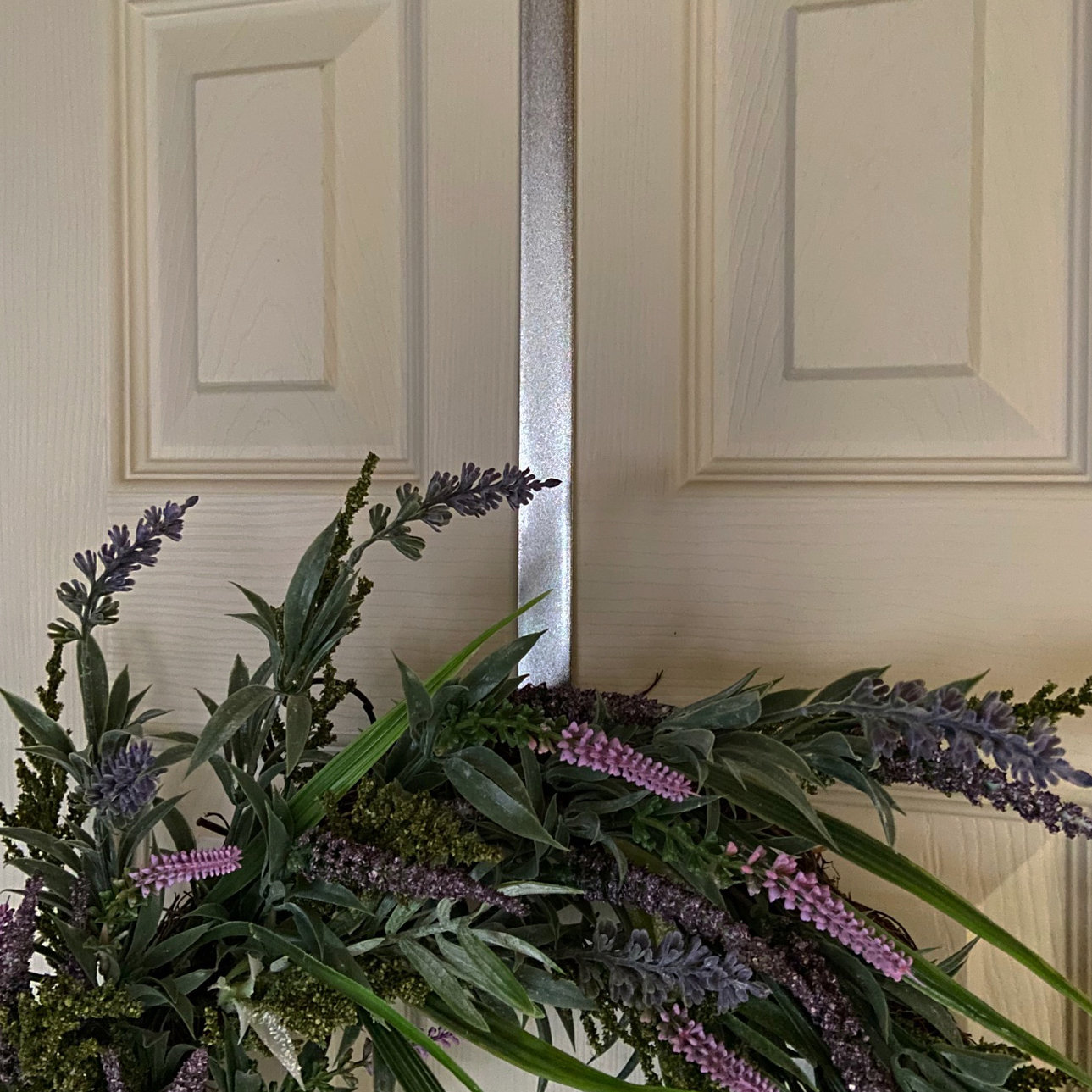 Dual-Sided Wreath Hanger, Silver