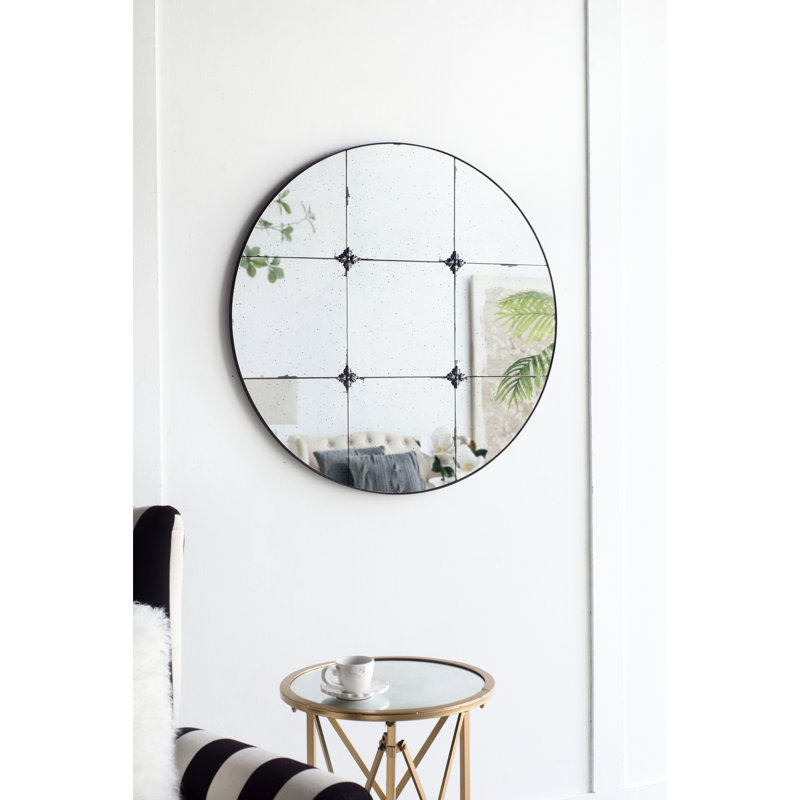 Miroir mural rond 36 po avec ornement en résine 36 po