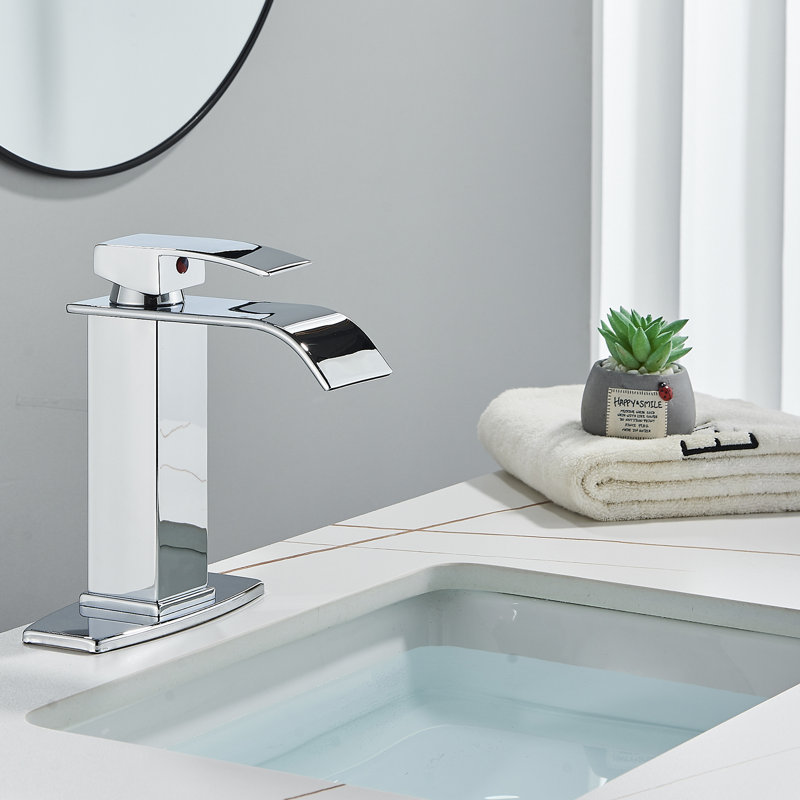 Robinet de lavabo à poignée simple Basin, Chrome, 1,8 gallons par minute