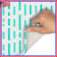 Tapis de bain turquoise à lignes verticales-130110883