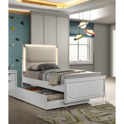 Contemporain, blanc perle, cadre de lit, à DEL, lit gigogne, panneaux, lit blanc pleine grandeur avec lit gigogne et apparence rembourrée pour un décor impressionnant