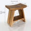 Banc de douche courbé en bois de teck massif 18 "avec tablette Fuji