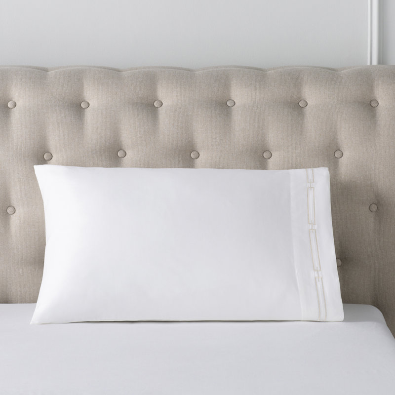 Stanza 420 Thread Count Geometric Egyptian-Quality Cotton Pillowcase, White, King