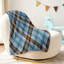 Jeté en flanelle bleue ultra douce, imprimé tartan sur fond uni-132078838