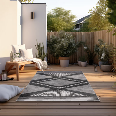 Gemini Geometric Indoor / Outdoor Area Rug